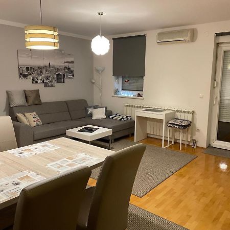 Apartman Luna Near Zagreb Airport Apartment Velika Gorica Exterior photo